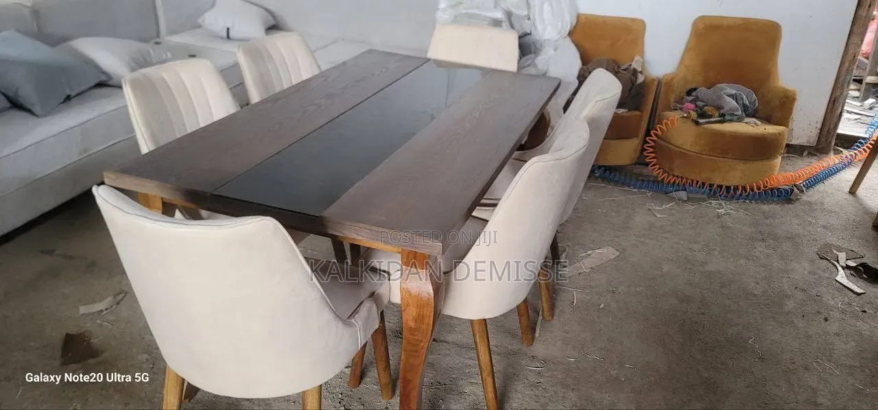Dinning Table
