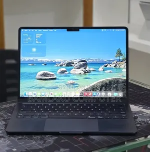 New Laptop Apple MacBook Air 2022 M2 8GB Apple M2 SSD 256GB