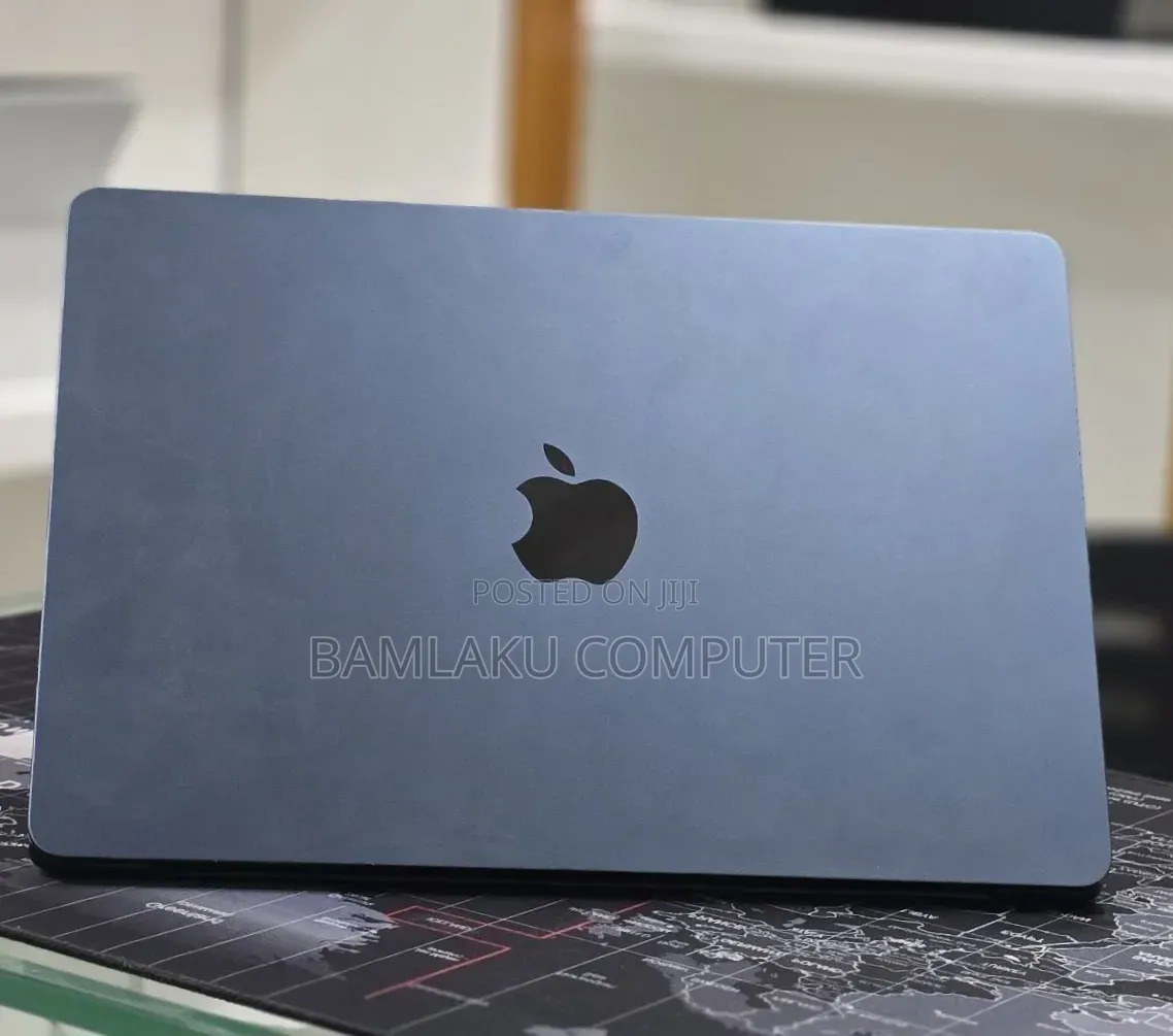 New Laptop Apple MacBook Air 2022 M2 8GB Apple M2 SSD 256GB