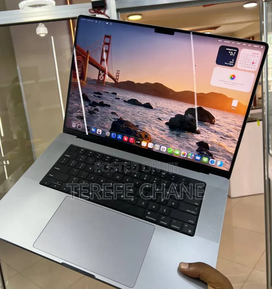 New Laptop Apple MacBook Pro 2021 M1 Max 32GB Apple M1 Max SSD 1T
