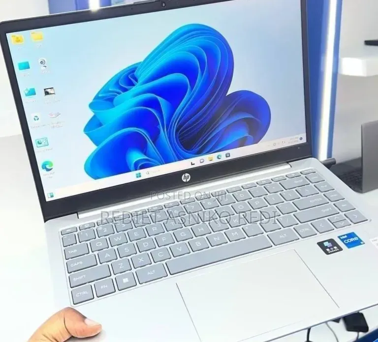 New Laptop HP Stream Notebook 16GB Intel Core i5 SSD 512GB