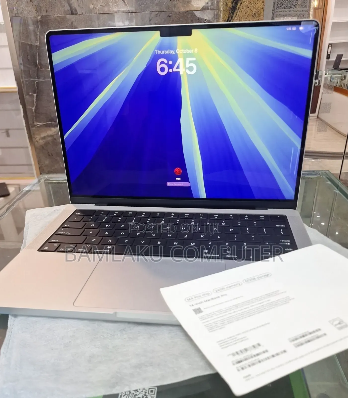 New Laptop Apple MacBook Pro 2024 M4 Pro 24GB Apple M4 Pro SSD 512GB
