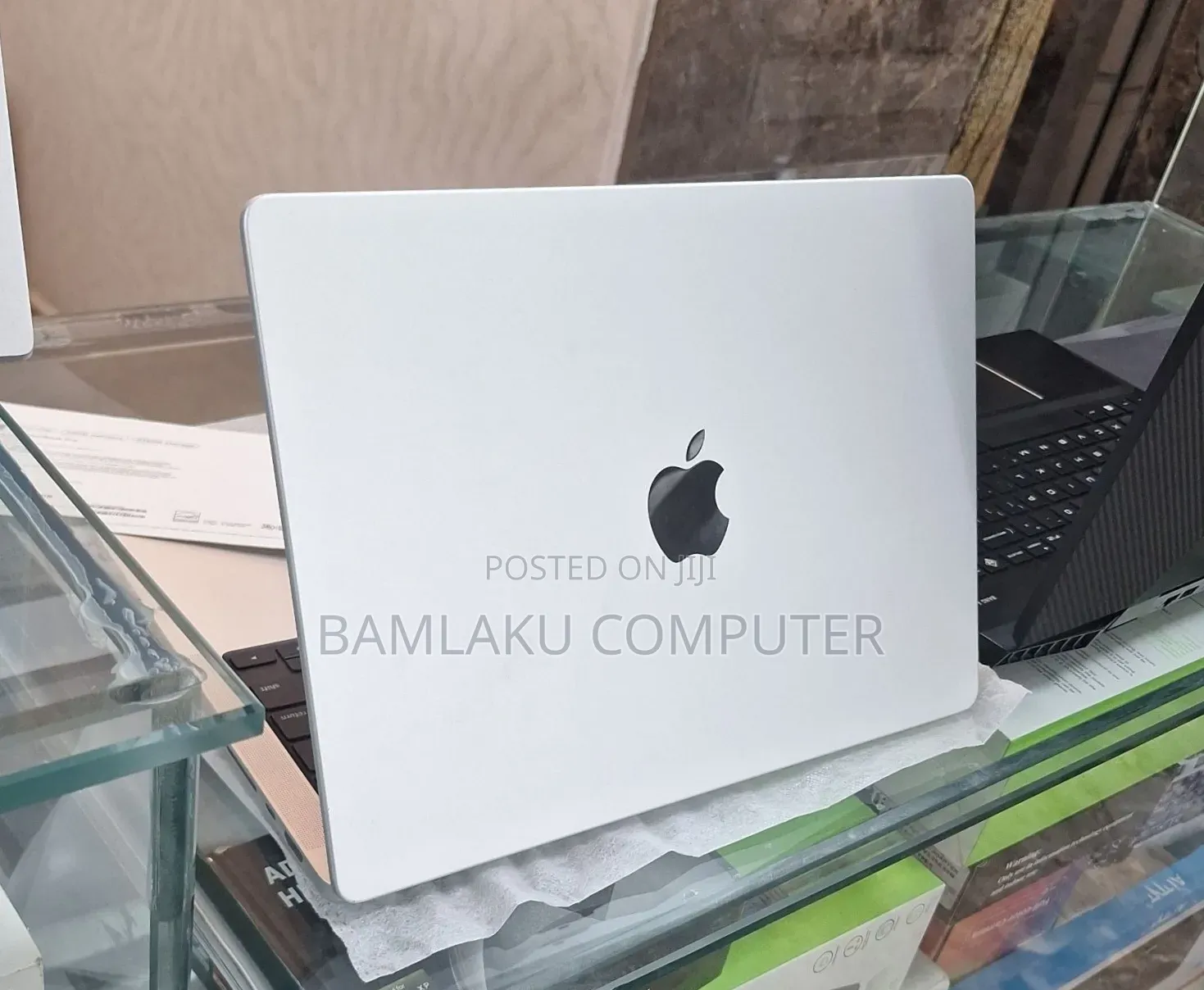 New Laptop Apple MacBook Pro 2024 M4 Pro 24GB Apple M4 Pro SSD 512GB