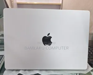 New Laptop Apple MacBook Pro 2024 M4 Pro 24GB Apple M4 Pro SSD 512GB