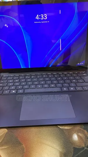 New Laptop Apple MacBook Pro 2021 M1 32GB Apple M1 Pro SSD 512GB