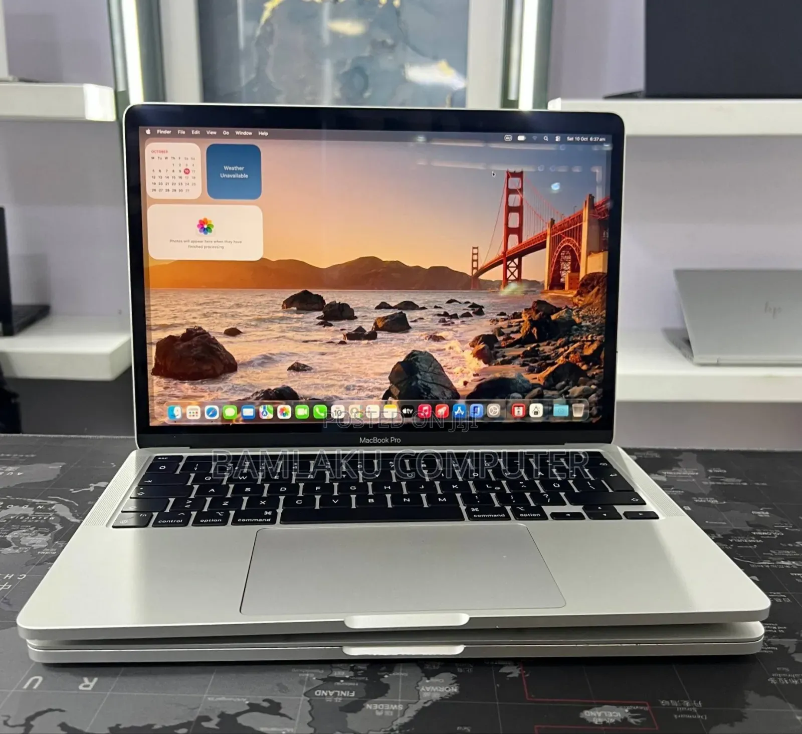 New Laptop Apple MacBook Pro 2022 M2 16GB Apple M2 SSD 256GB
