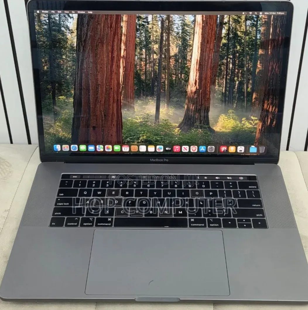 New Laptop Apple MacBook Pro 2019 16GB Intel Core i9 SSD 512GB