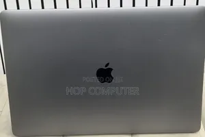 New Laptop Apple MacBook Pro 2019 16GB Intel Core i9 SSD 512GB