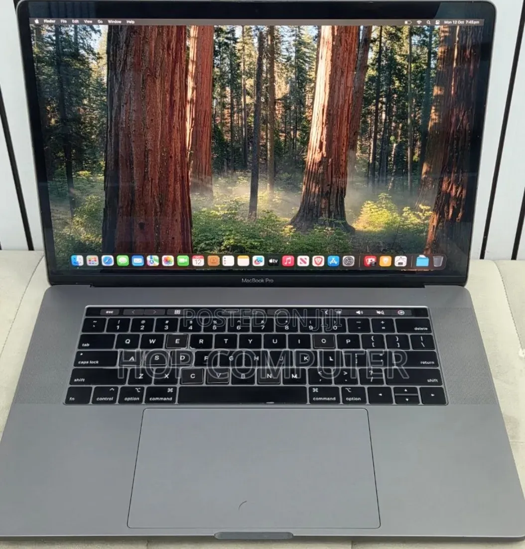 New Laptop Apple MacBook Pro 2019 16GB Intel Core i9 SSD 512GB