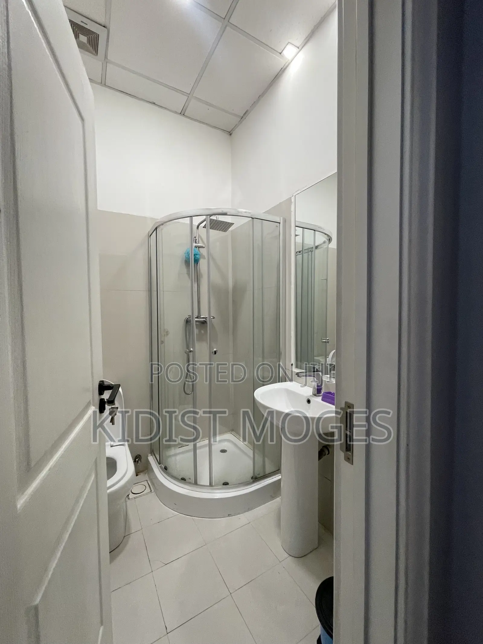 Furnished 3bdrm Apartment in Bole for rent