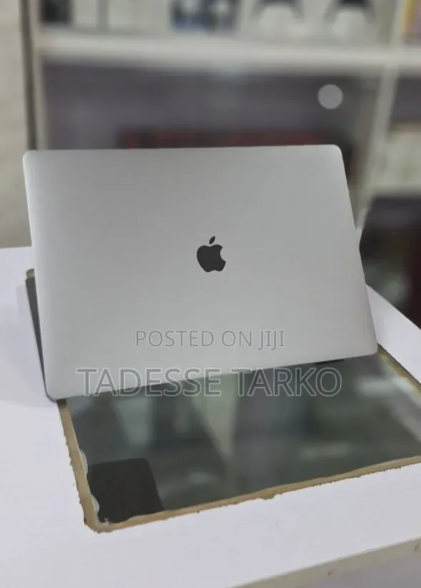 New Laptop Apple MacBook Pro 2019 64GB Intel Core i9 SSD 512GB
