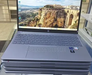 New Laptop HP 16GB Intel Core i5 SSD 1T