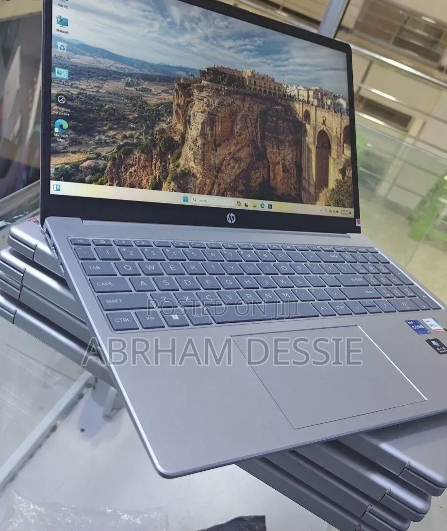 New Laptop HP 16GB Intel Core i5 SSD 1T