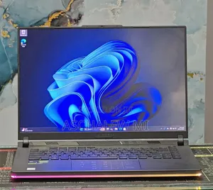New Laptop Asus ROG Strix G16 32GB Intel Core i9 SSD 1T