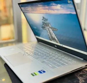 New Laptop HP Envy 15 16GB Intel Core i7 SSD 512GB
