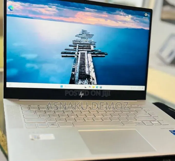 New Laptop HP Envy 15 16GB Intel Core i7 SSD 512GB