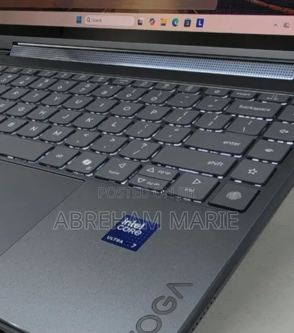 New Laptop Lenovo Yoga 9 16GB Intel Core Ultra 7 SSD 512GB