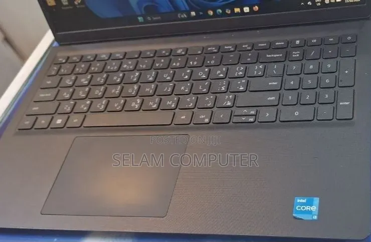 New Laptop Dell Inspiron 15 8GB Intel Core i3 SSD 512GB