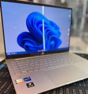 New Laptop HP Pavilion 14 16GB Intel Core i7 SSD 1T