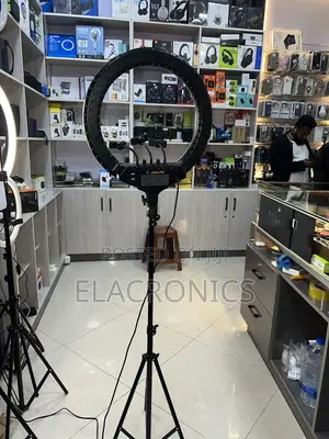 RL 18 Inch Ring Light RL-18 (3 Phone Holders)
