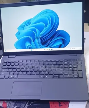 New Laptop Dell Latitude 3550 16GB Intel Core i7 SSD 512GB