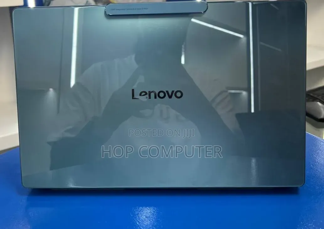 New Lenovo Yoga Pro 9i Aura Edition 16GB Intel Core Ultra 7 SSD 1T