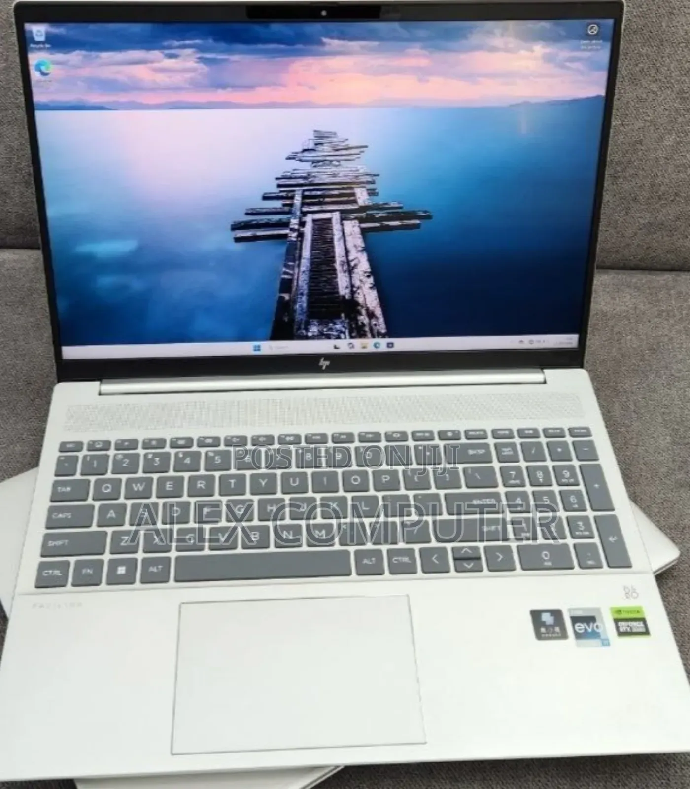 New Laptop HP Pavilion 15 16GB Intel Core i7 SSD 1T