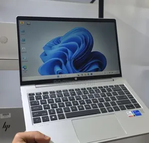 New Laptop HP EliteBook 640 G10 16GB Intel Core i7 SSD 1T
