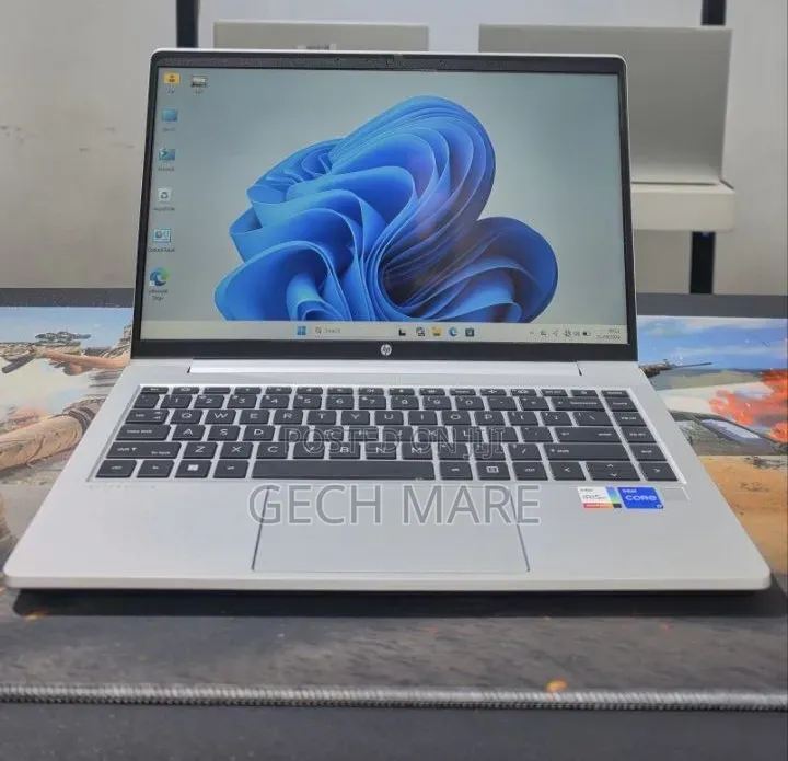 New Laptop HP EliteBook 640 G10 16GB Intel Core i7 SSD 1T