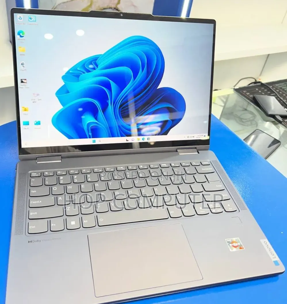 New Laptop Lenovo Yoga Slim 7 16GB AMD Ryzen 7 SSD 512GB