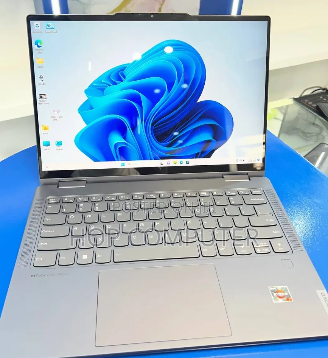 New Laptop Lenovo Yoga Slim 7 16GB AMD Ryzen 7 SSD 512GB