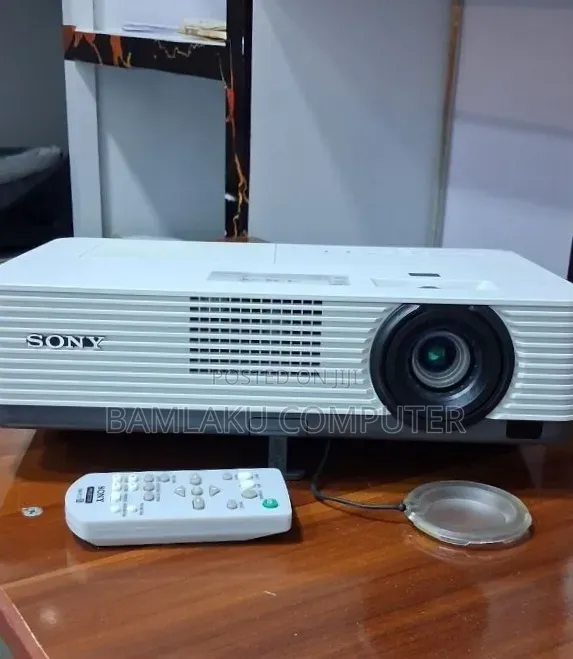 Sony Projector
Model Name VPL-Dx220