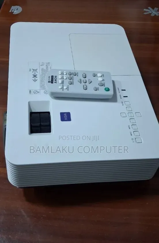 Sony Projector
Model Name VPL-Dx220