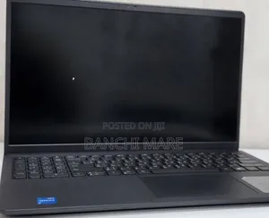 New Laptop Dell Inspiron 15 3520 8GB Intel Core i3 SSD 512GB