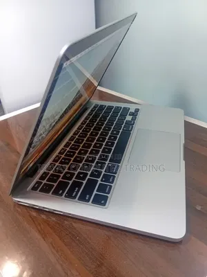 New Laptop Apple MacBook Pro 2013 8GB Intel Core i5 SSD 256GB