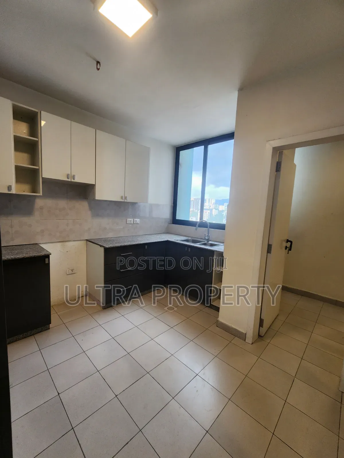 3bdrm Apartment in Bole for sale