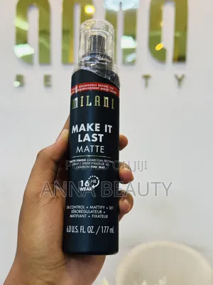 MILANI Matte Finish Setting Spray With (16hr Wear)