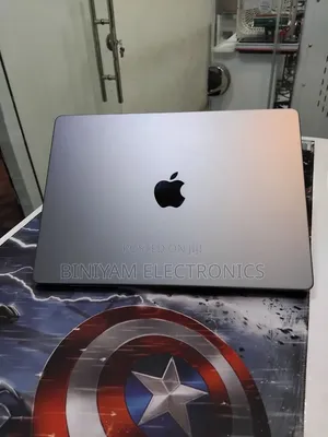 New Laptop Apple MacBook Pro 2021 M1 32GB Apple M1 Pro SSD 512GB