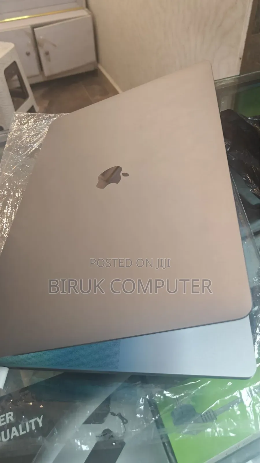 New Laptop Apple MacBook Pro 2019 64GB Intel Core i9 SSD 512GB