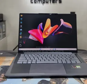 New Laptop Lenovo Yoga Slim 7 16GB AMD Ryzen 7 SSD 512GB