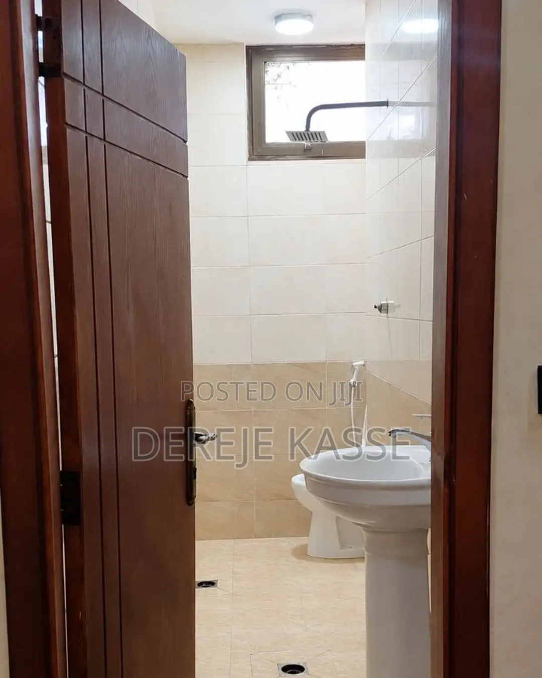 2bdrm Apartment in አያት, Yeka for sale