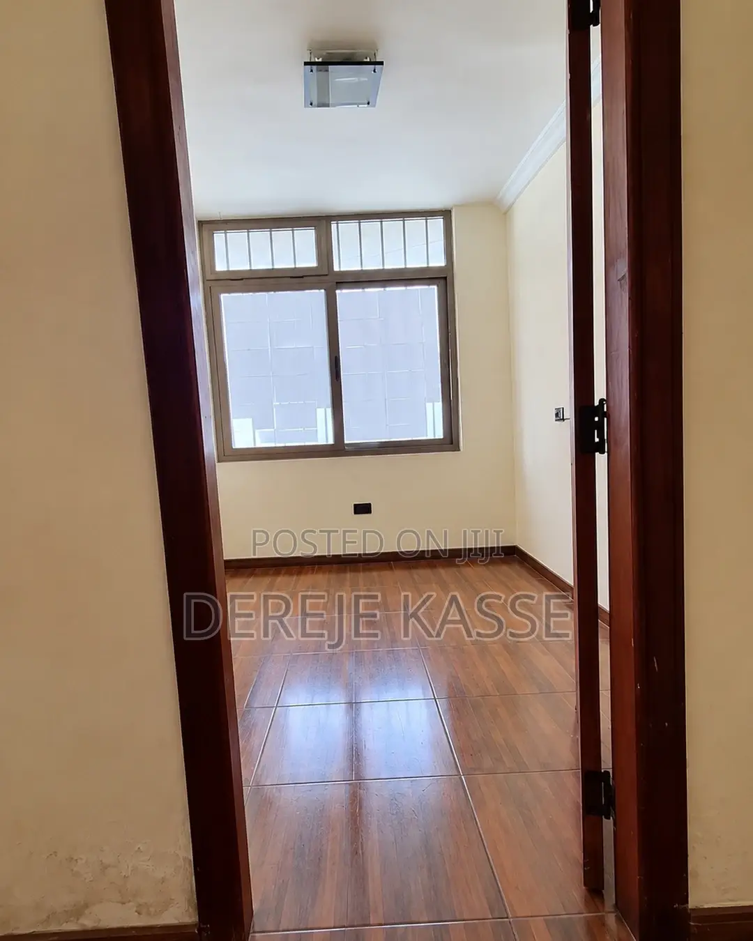 2bdrm Apartment in አያት, Yeka for sale