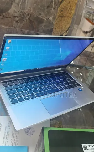New Laptop HP EliteBook 830 G8 16GB Intel Core i5 SSD 512GB