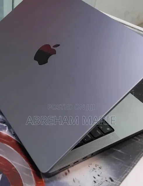 New Laptop Apple MacBook Pro 2021 M1 32GB Apple M1 Pro SSD 512GB