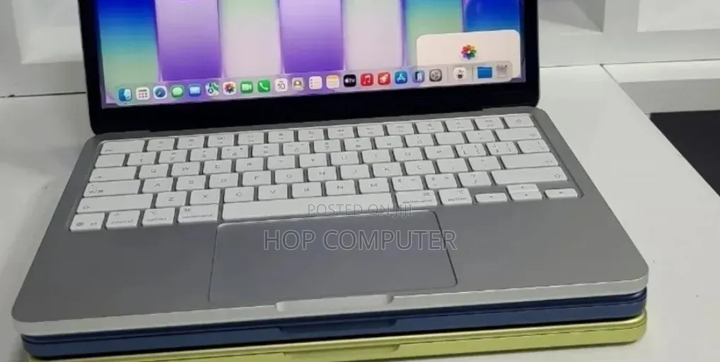 New Laptop Apple MacBook Neo 2026 8GB Apple M1 SSD 256GB