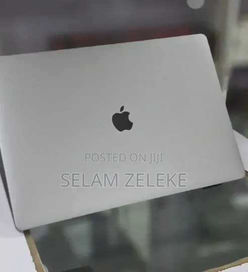 New Laptop Apple MacBook Pro 2019 64GB Intel Core i9 SSD 512GB