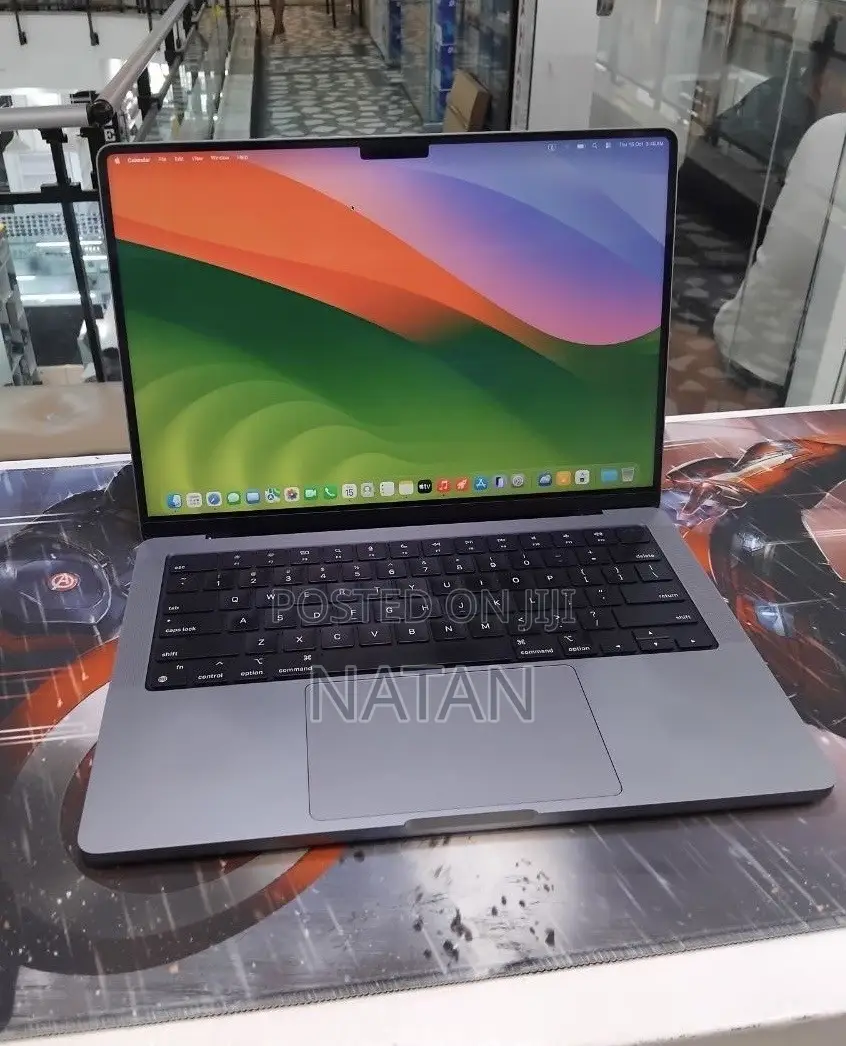 New Laptop Apple MacBook Pro 2021 M1 32GB Apple M1 Pro SSD 1T