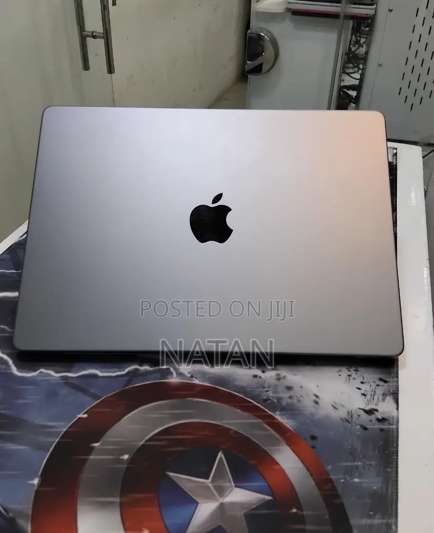 New Laptop Apple MacBook Pro 2021 M1 32GB Apple M1 Pro SSD 1T