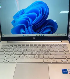 New Laptop HP Pavilion 15 8GB Intel Core i5 SSD 512GB