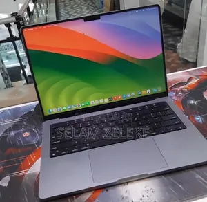 New Laptop Apple MacBook Pro 2021 M1 32GB Apple M1 Pro SSD 512GB